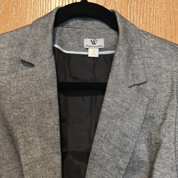 A polish black and white blazer with matching belt and pockets - Picture 5 of 8